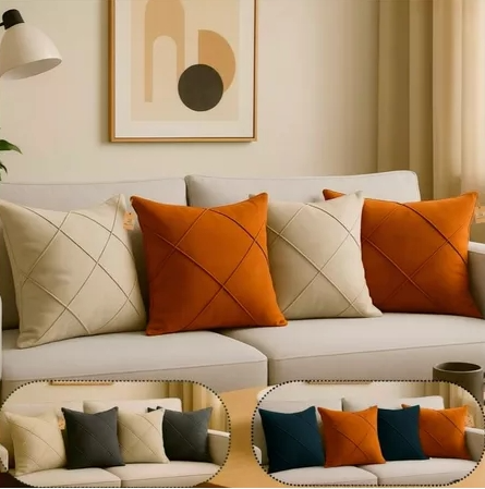 Almofadas decorativas em bege e terracota no sofá